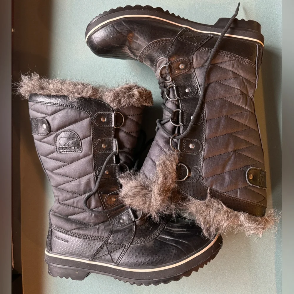 Sorel 'Tofino II' Faux Fur Lined Waterproof Boot Women’s Size 8 Waterproof - Picture 6 of 8